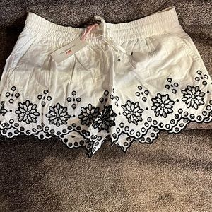 Vineyard vines cotton shorts